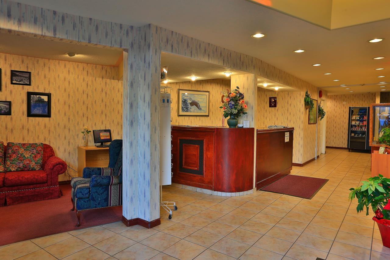 Glen Lyon Inn Port Hardy Esterno foto